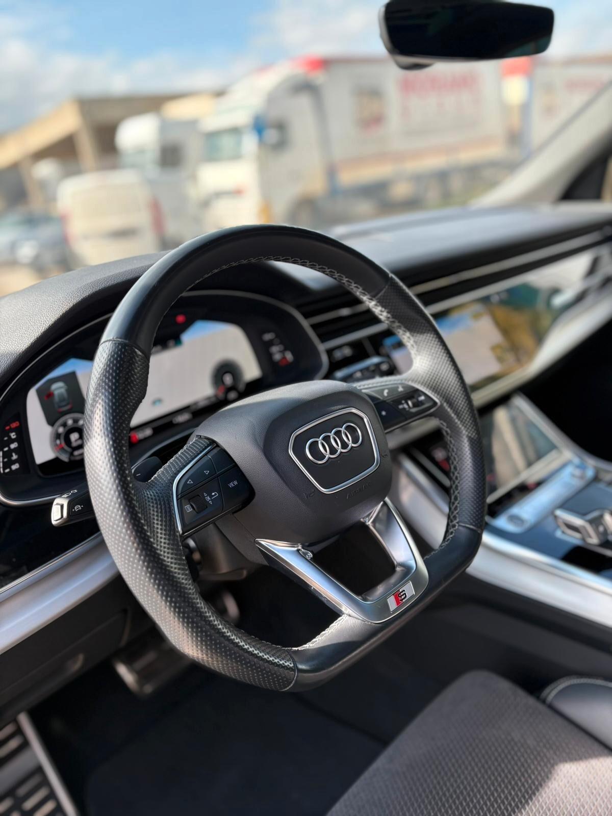 Audi Q8 50 TDI MHEV 286 CV QUATTRO,TETTO,FULL