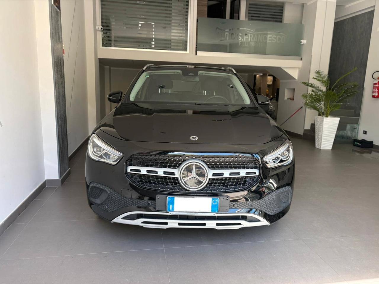 Mercedes-benz GLA 2.0 Sport 115cv -12/2022