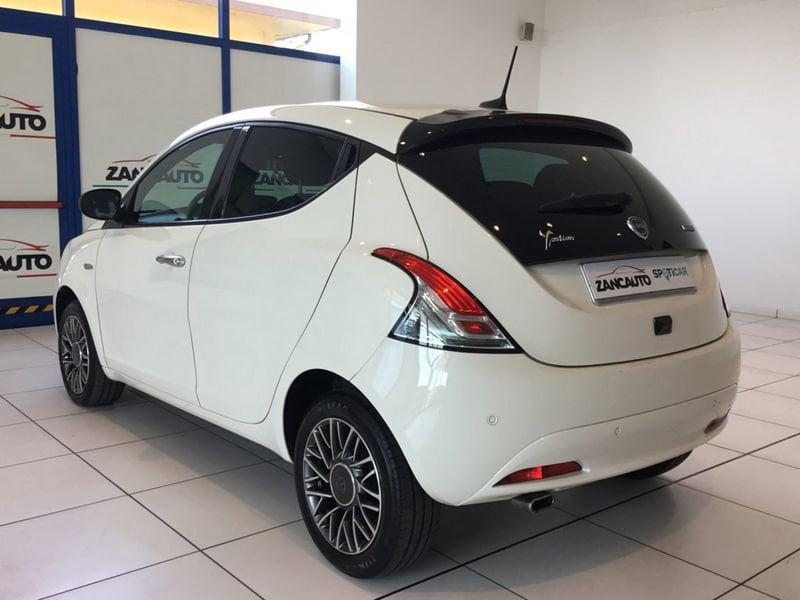 Lancia Ypsilon 1.0 FireFly 70cv Hybrid Gold Plus MY23