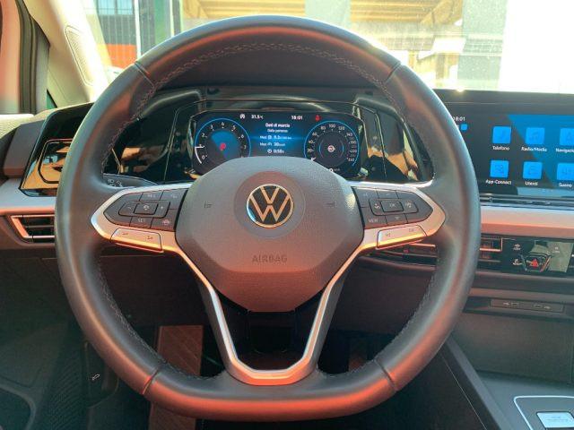 VOLKSWAGEN Golf 1.0 eTSI EVO DSG Life