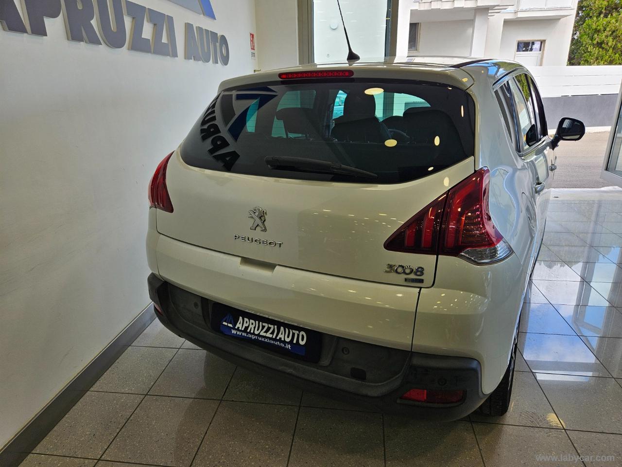 PEUGEOT 3008 1.6 e-HDi 115 CV ETG6 Allure