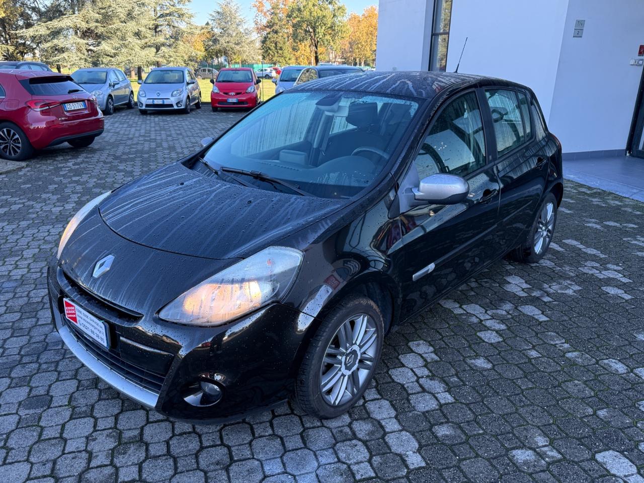 Renault Clio 1.2 16V 5 porte |NEOPATENTATI