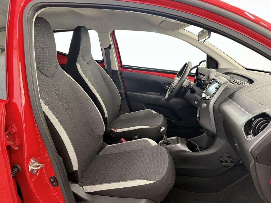 Toyota Aygo 5 Porte 1.0 VVT-i x-play M-MT