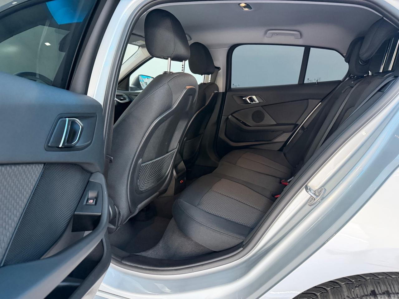 Bmw 116 116d 5p. Msport