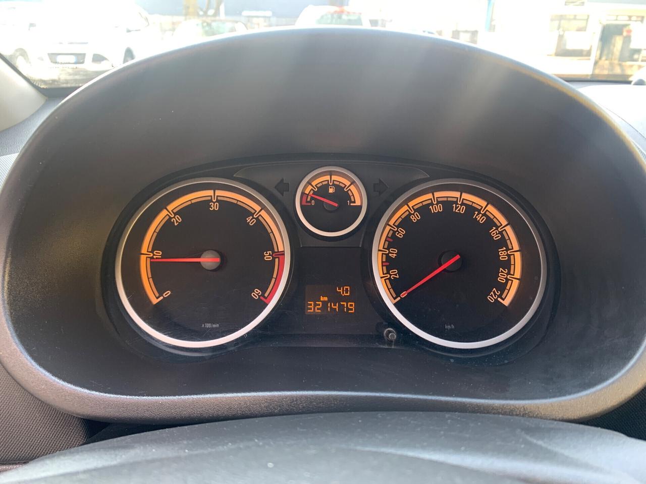 Opel Corsa 1.3 CDTI 75CV