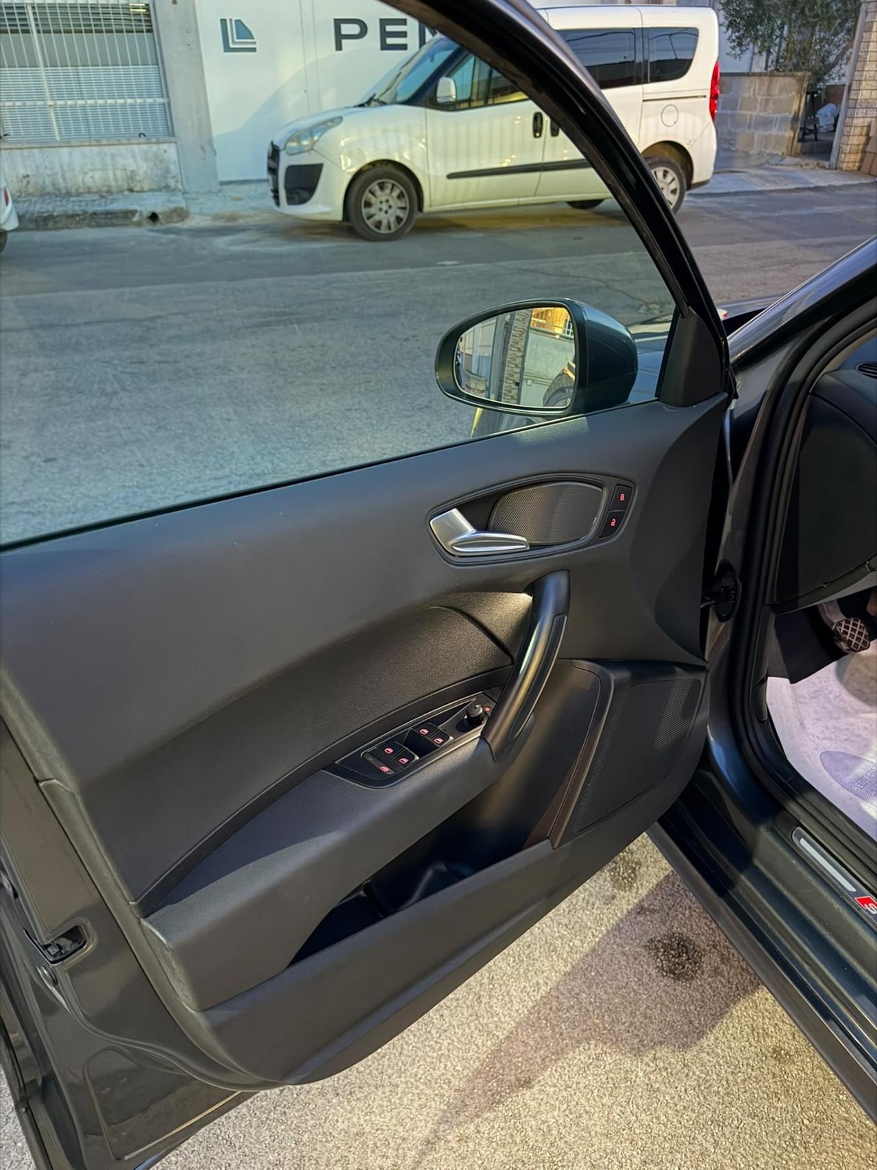 Audi A1 SPB 1.2 TFSI S-LINE-2012 LED/NAVI/ROTOR
