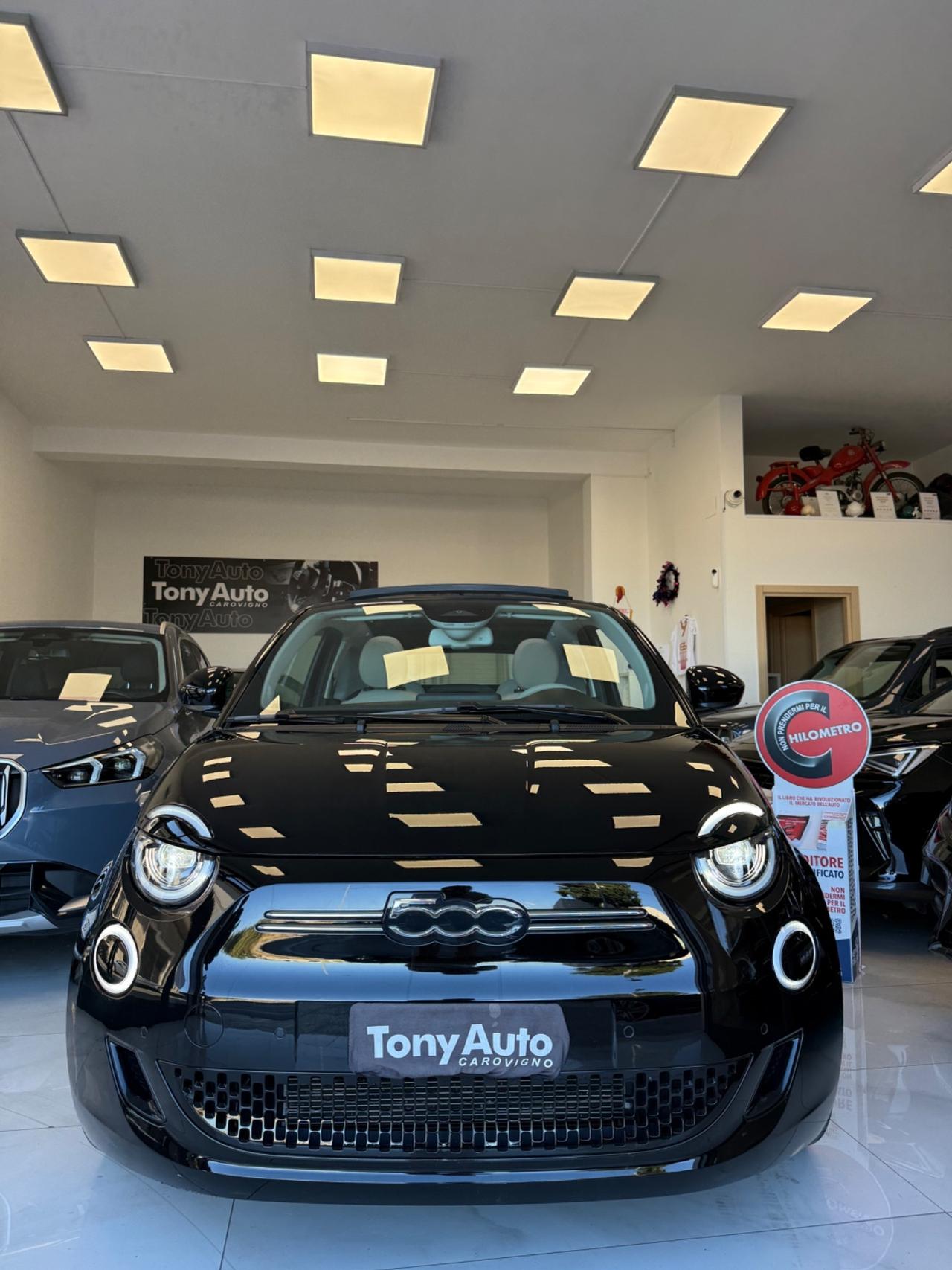 Fiat 500 EDIZIONE LIMITATA, CAMBIO AUTOMATICO, TELECAMERA,FULL LED, NAVI,APPLE CARPLAY