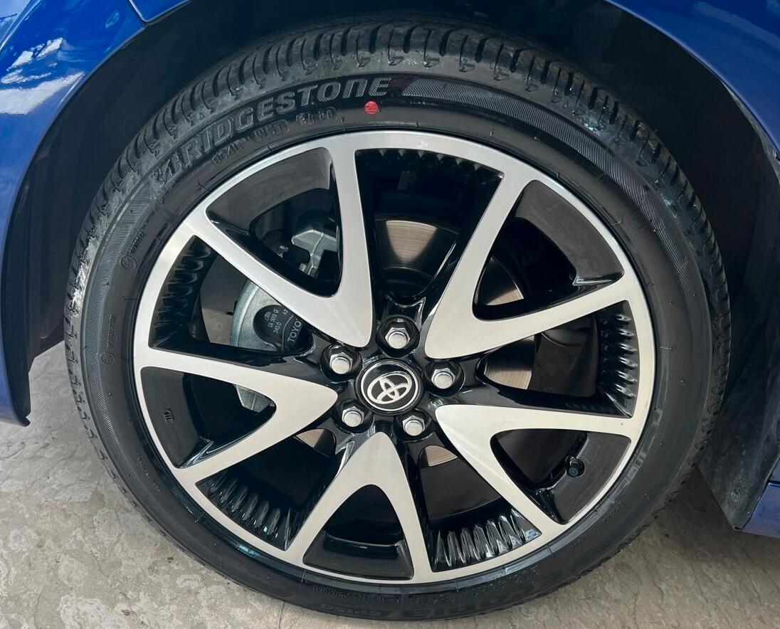 Toyota Yaris 1.5 Hybrid 5 Porte Lounge