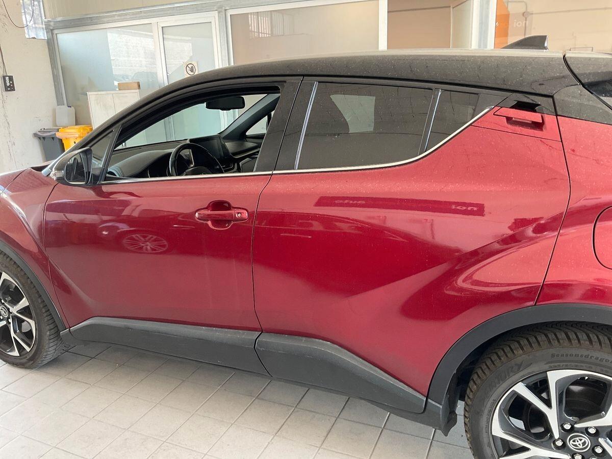 Toyota C-HR 1.8 Hybrid E-CVT Business (IVA ESPOSTA)