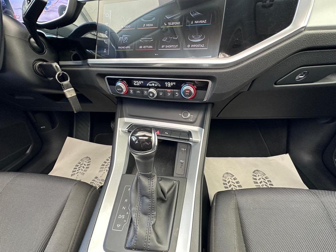 Audi Q3 35 TDI S tronic Business
