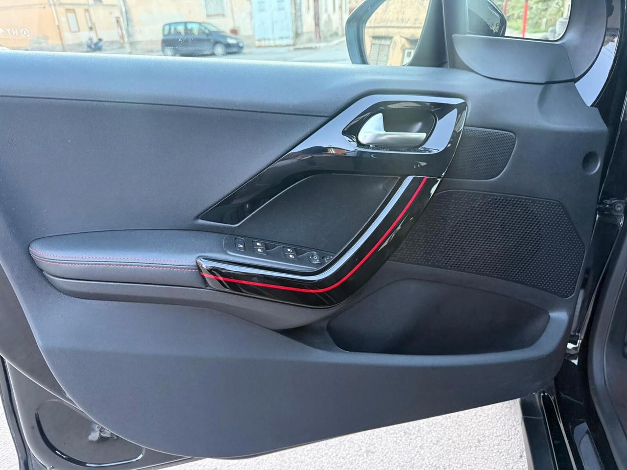 Peugeot 2008 BlueHDi 100 S&S GT Line