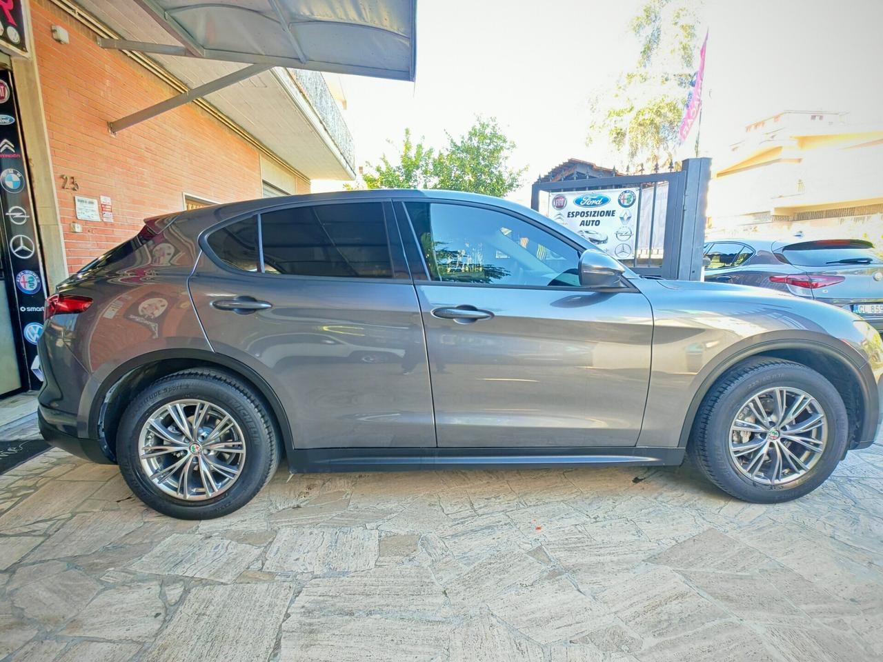 Alfa Romeo Stelvio 2.2 Turbodiesel 160 CV AT8 RWD Business