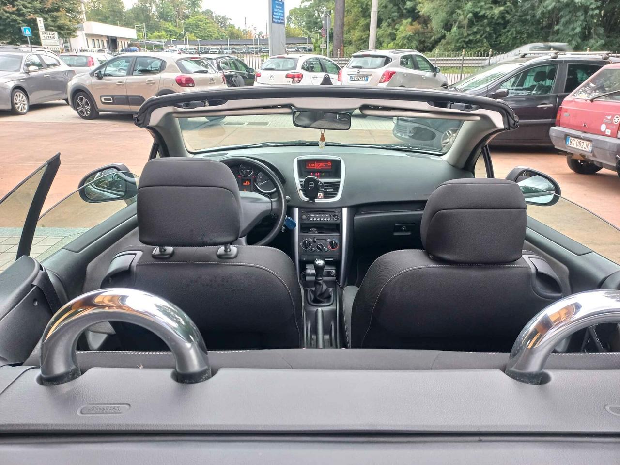 Peugeot 207 1.6 120CV CC Féline