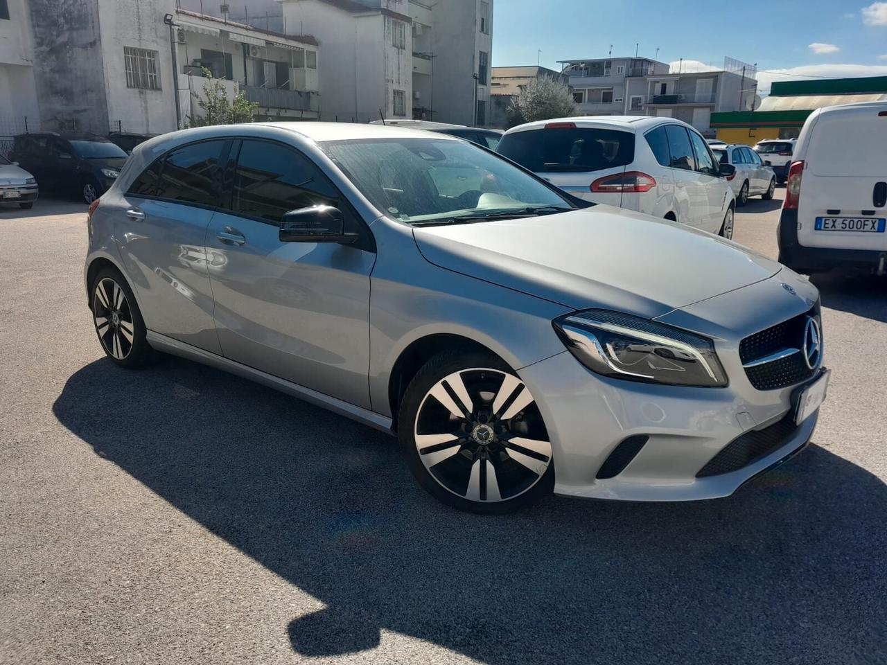 Mercedes-benz A 180 A 180 d Sport