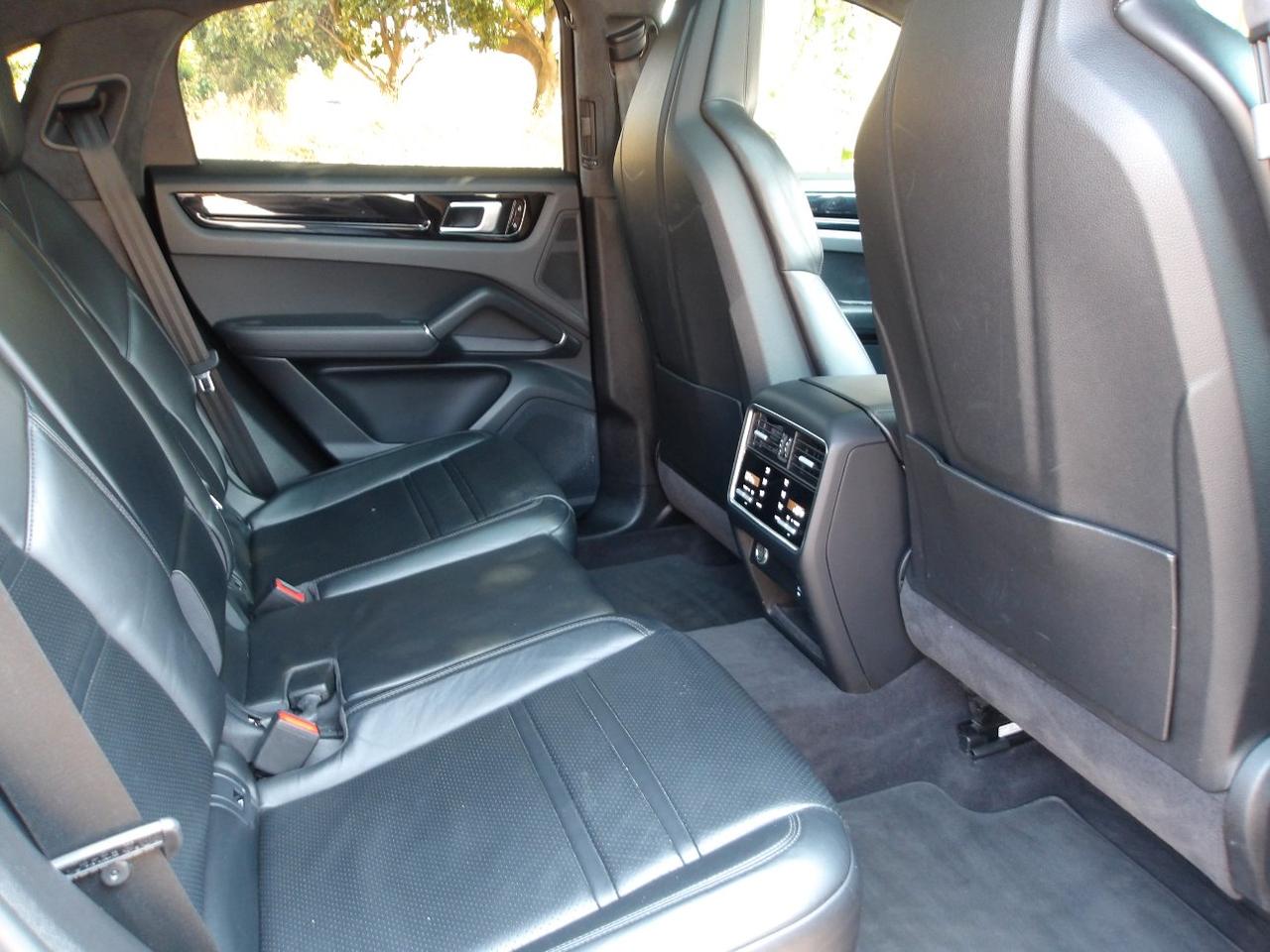 Porsche Cayenne Coupe 3.0 tiptronic