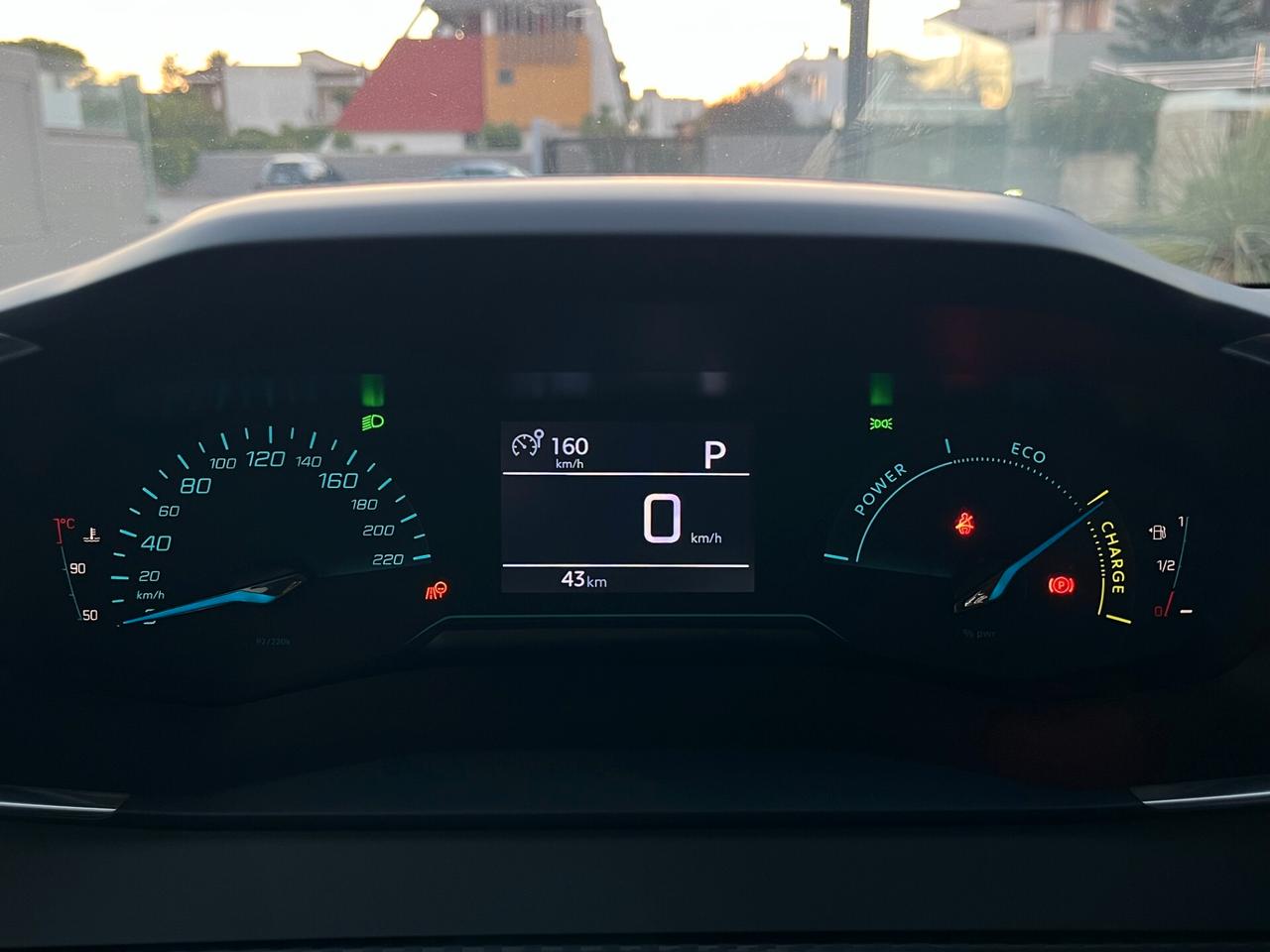 Peugeot 208 Hybrid 110 e-DCS6 Style Km0