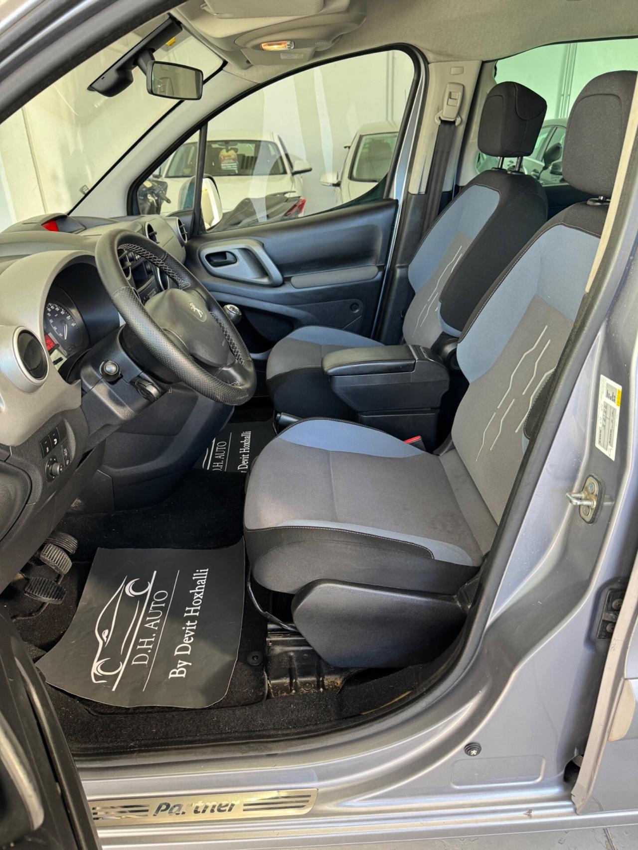 Peugeot Partner Tepee BlueHDi 100 Outdoor