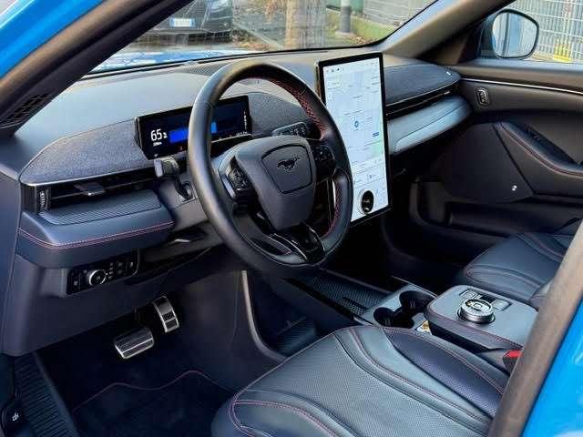 Ford Mustang Mach-E standard range Premium awd 269cv auto TETTO IVA!!!