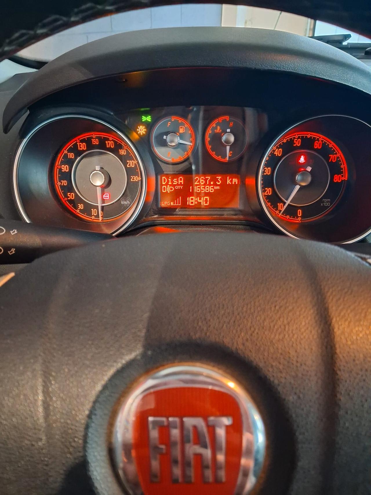 Fiat Punto 1.4 8V 5 porte GPL