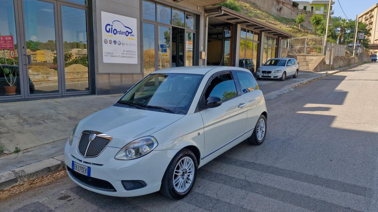 Lancia Ypsilon 1.2 69 CV Diva