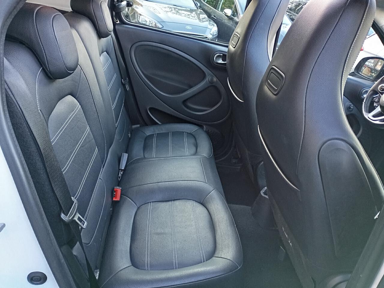 Smart ForFour Cabrio 1.0 70CV Prime Aut.