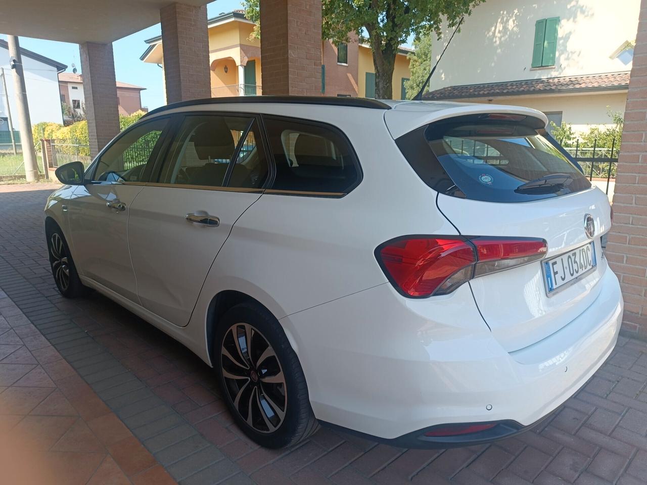 Fiat Tipo 1.4 SW Lounge