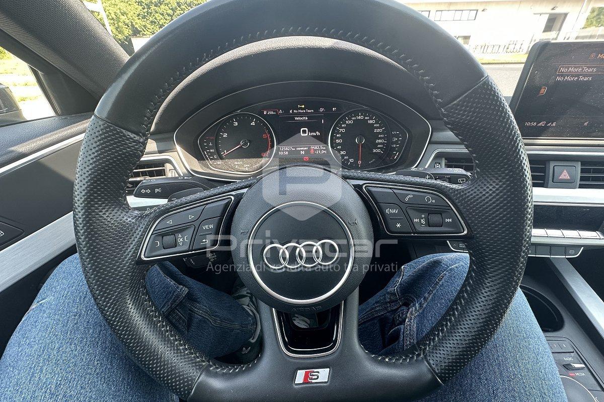 AUDI A4 Avant 2.0 TDI 150 CV S tronic S line edition