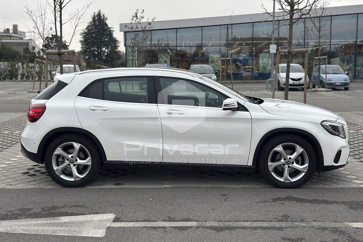 MERCEDES GLA 180 Sport