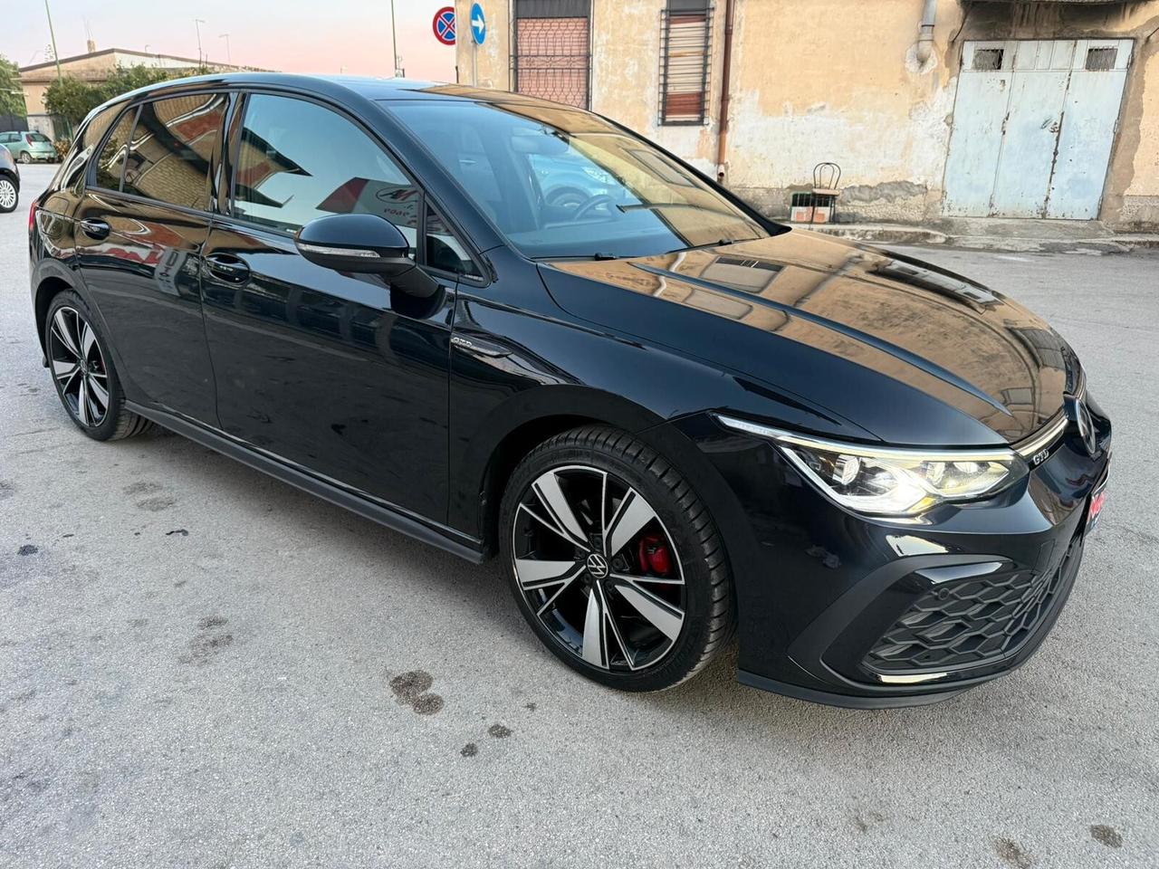 Volkswagen Golf 8 GTD 2.0 TDI 200cv DSG