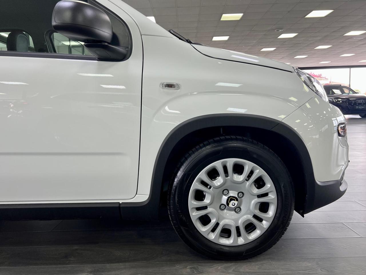 Fiat Panda 1.0 firefly hybrid