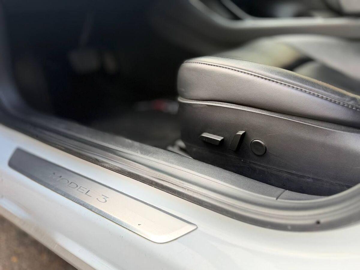 Tesla Model 3 Standard rwd Plus