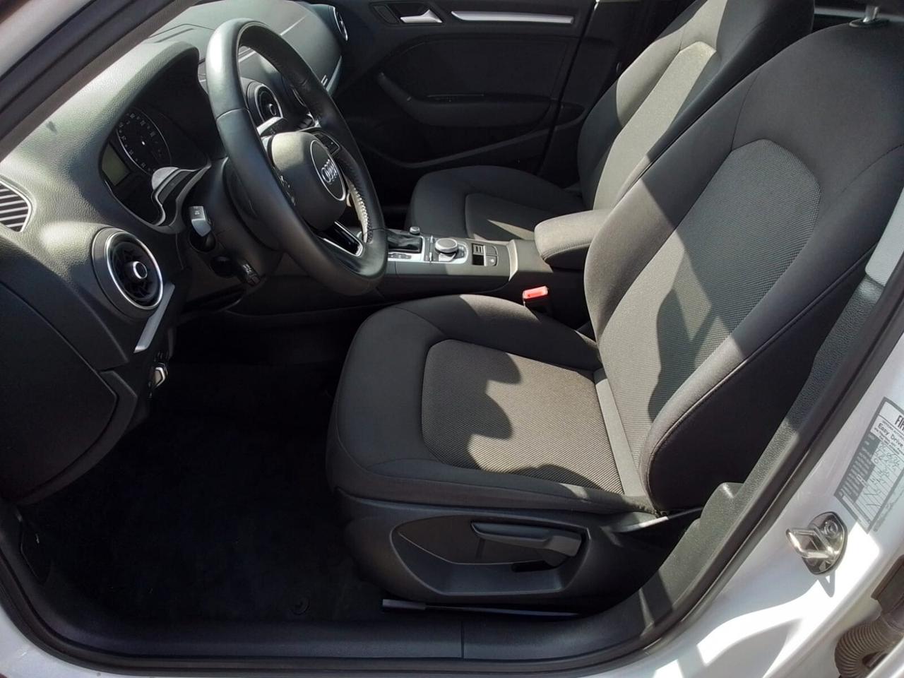Audi A3 Sportback 2.0 TDI S-Tronic 150cv