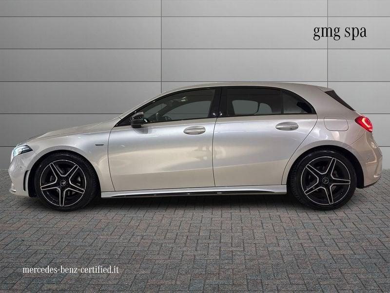 Mercedes-Benz Classe A A 180 d Premium Night edition auto