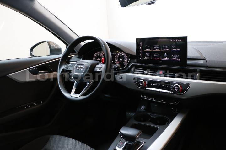 Audi A4 Avant 30 2.0 tdi mhev Business Advanced 136cv s-tronic