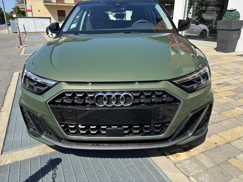 Audi A1 Sportback 30 1.0 tfsi S Line Edition 116cv s-tronic LED-PHONE APPS-17"