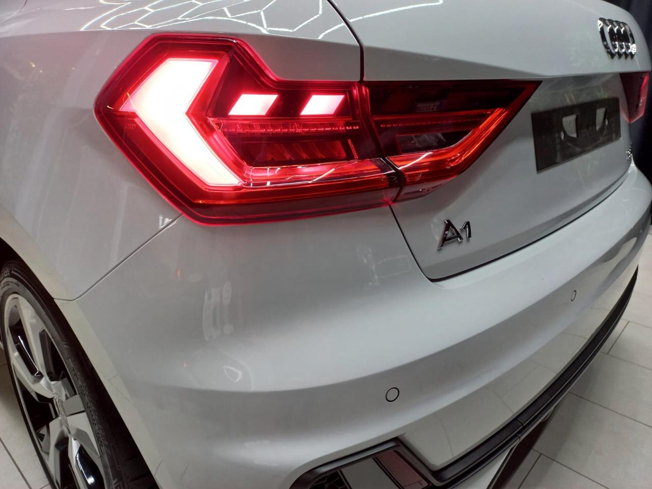 Audi A1 SPB 30 TFSI S tronic line edition