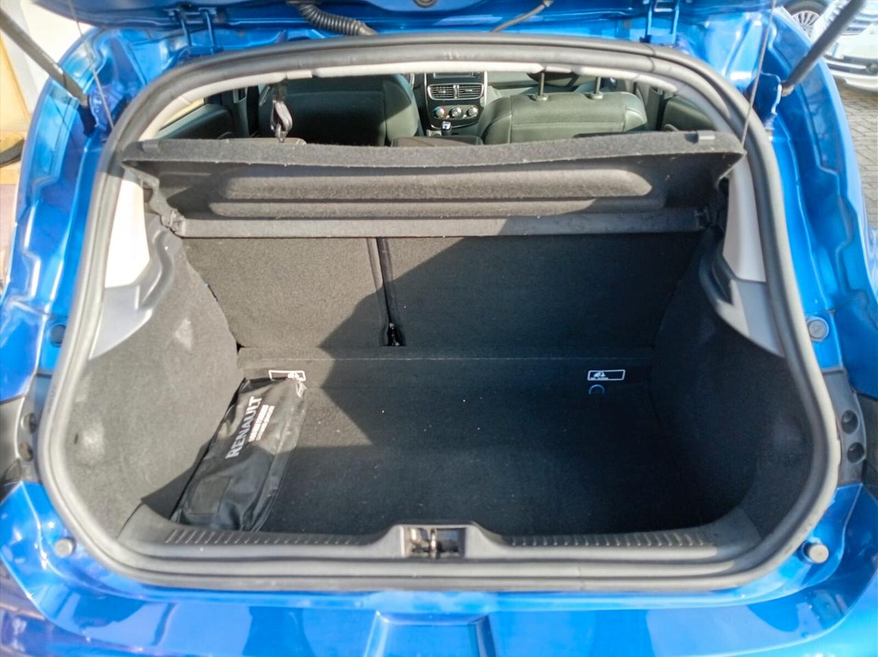 Renault Clio TCe 12V 90 CV 5 porte Moschino Intens