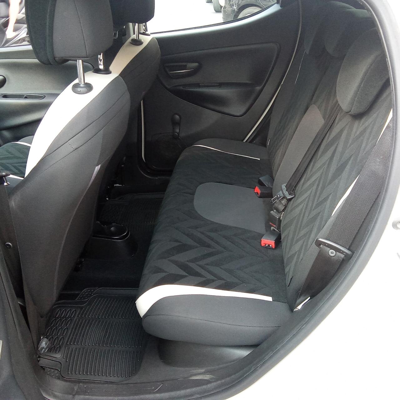 Lancia Ypsilon 1.2 69 CV 5 porte GPL Ecochic Gold
