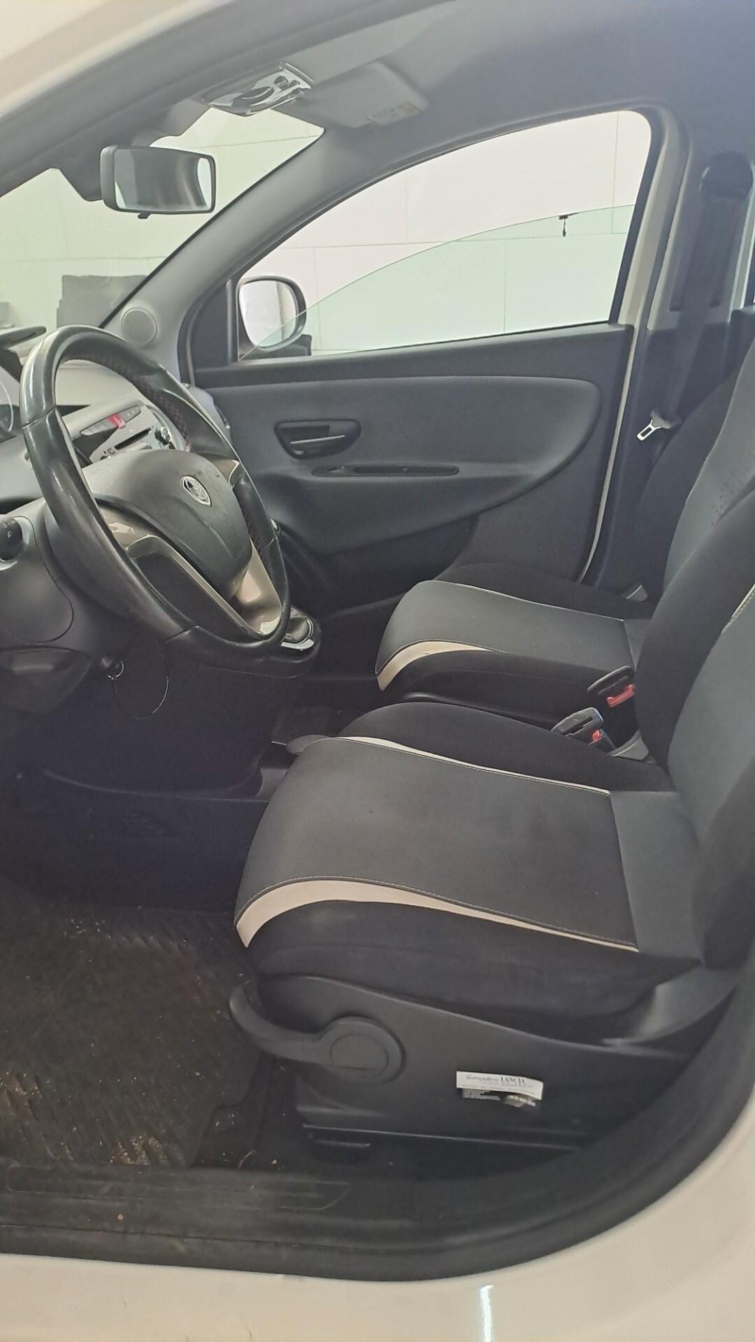 Lancia Ypsilon 3 Serie Metano