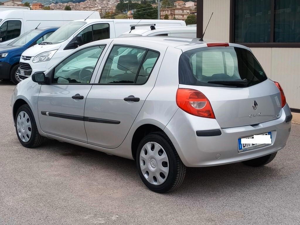 Renault Clio 1.2 16V 5 porte