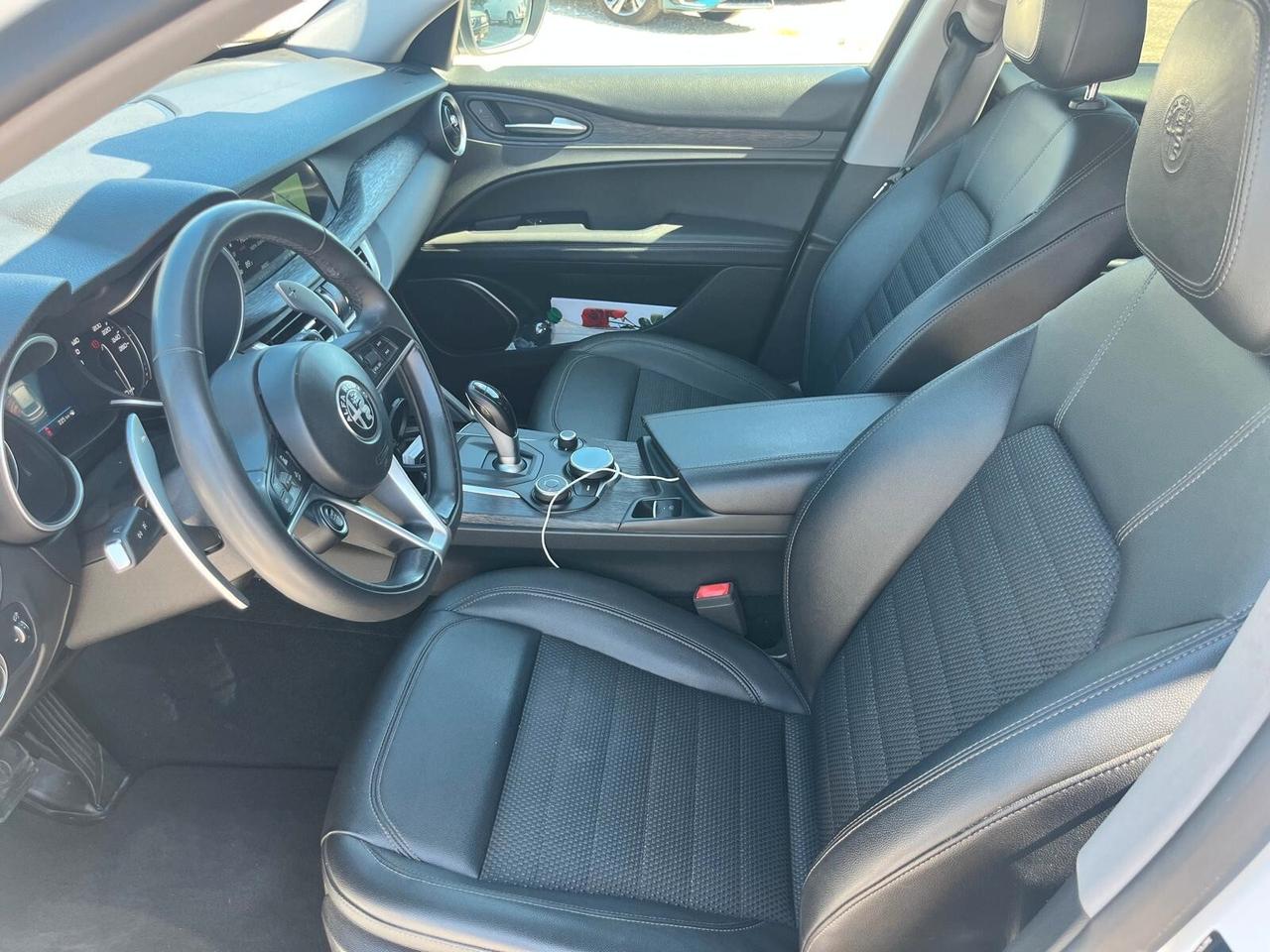 Alfa Romeo Stelvio 2.2 Turbodiesel 210 CV AT8 Q4 Super
