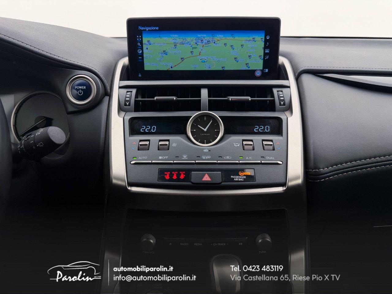 Lexus NX 300h 2.5 Business 2wd cvt
