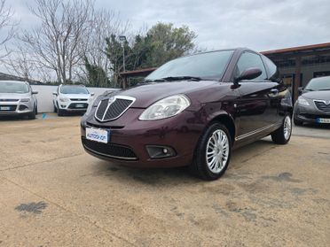 Lancia Ypsilon 1.2 Oro Bianco