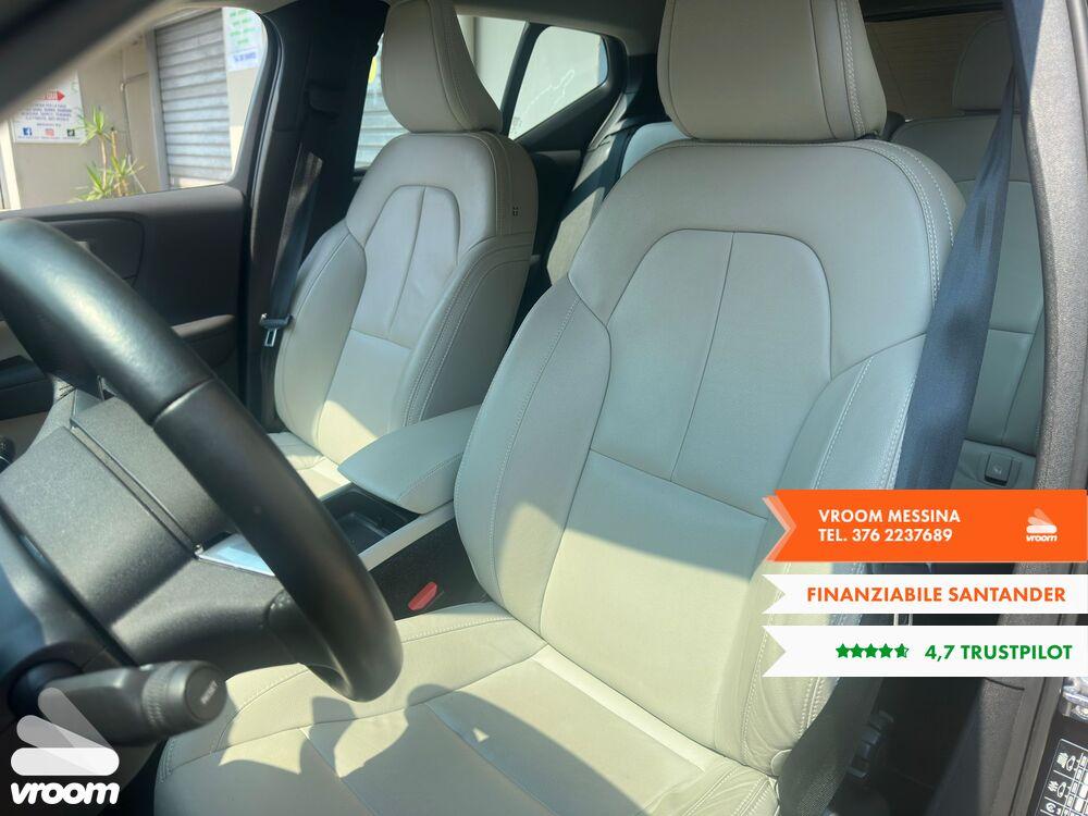 VOLVO XC40 (2017-->) XC40 T3 Momentum Pro