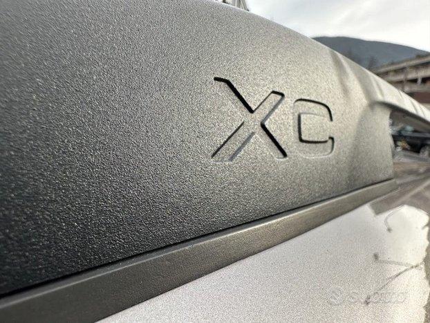 VOLVO XC70 D5 AWD kin