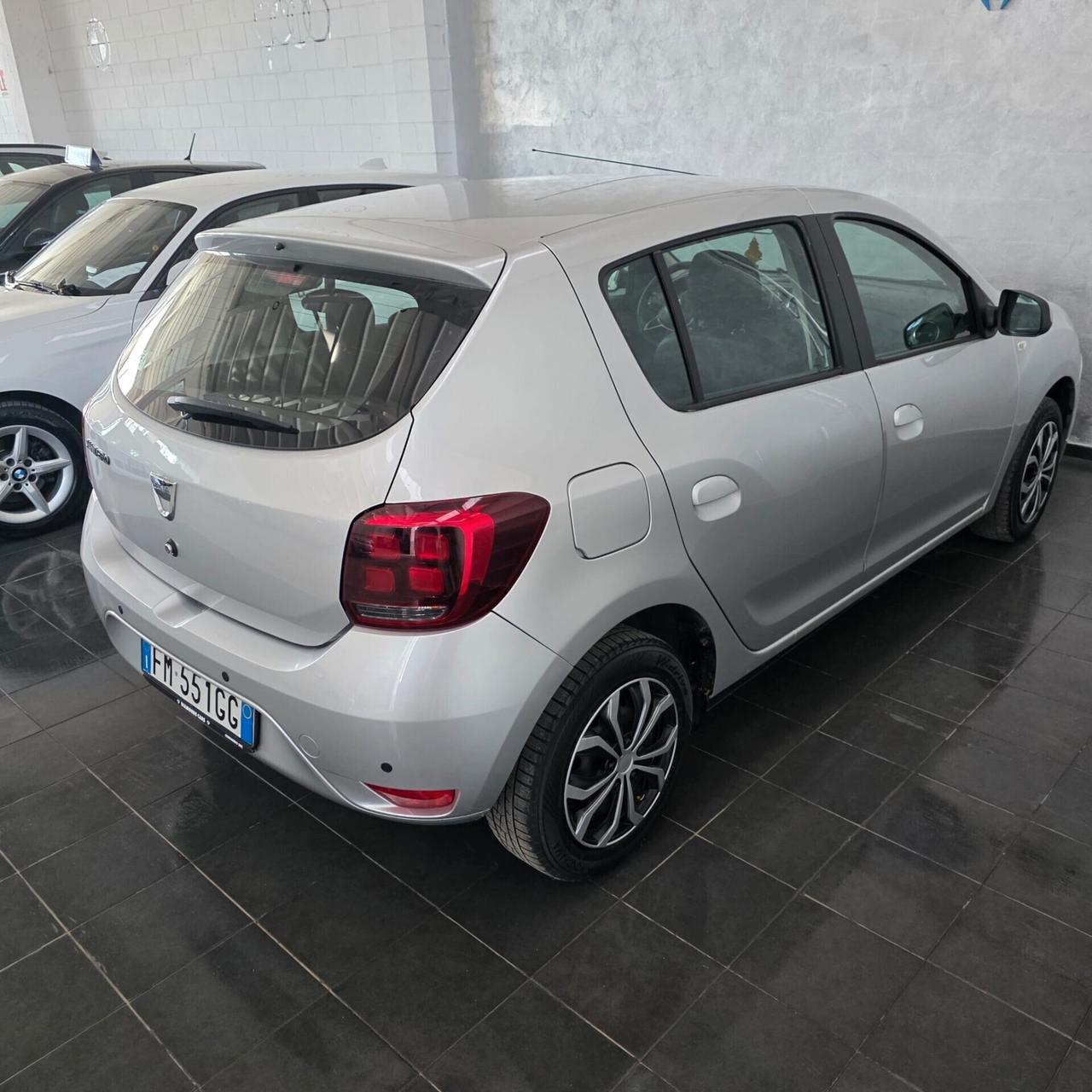 Dacia Sandero 1.0 BENZINA NEOPATENTATI