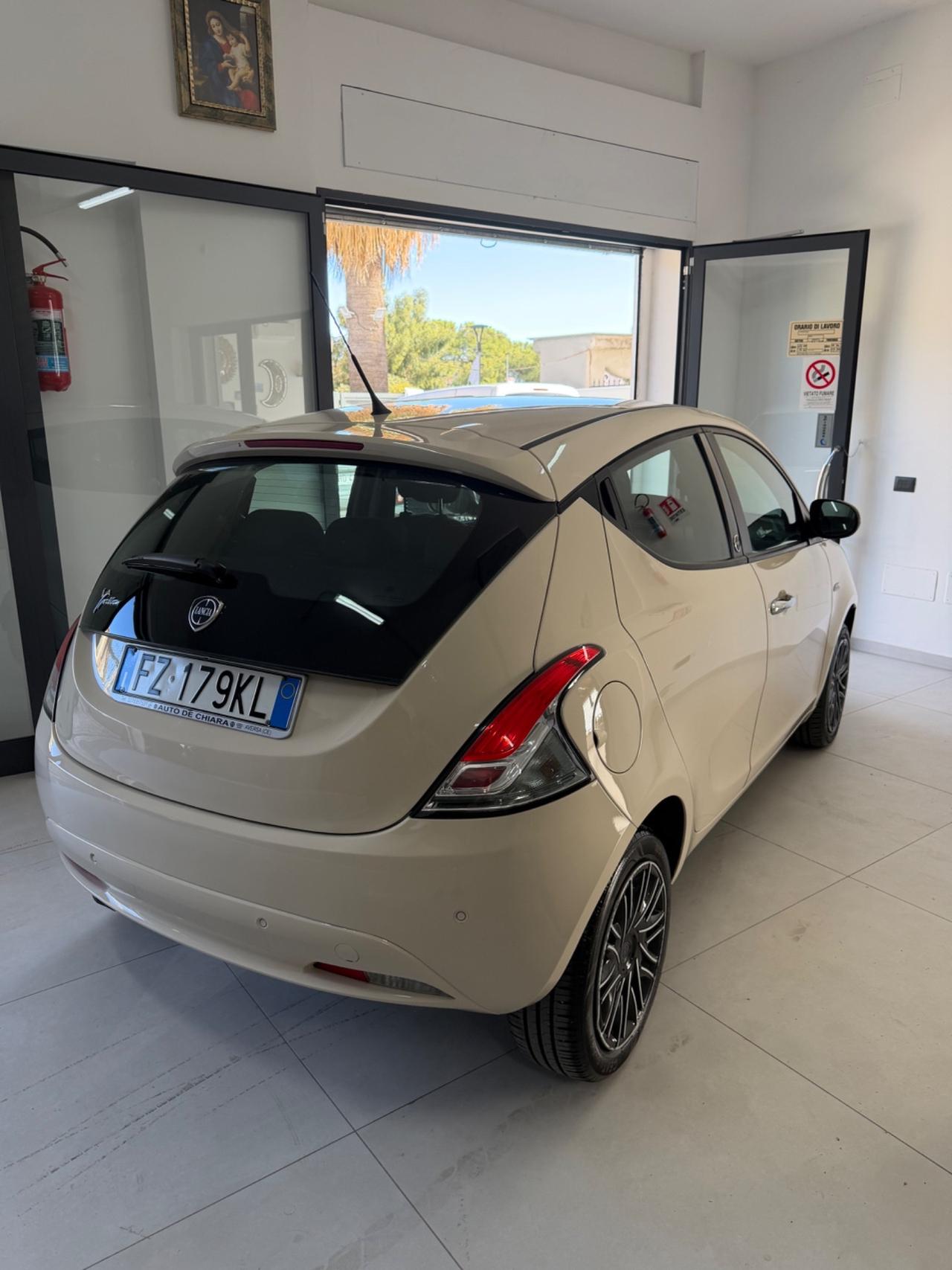 Lancia Ypsilon 1.2 GPL