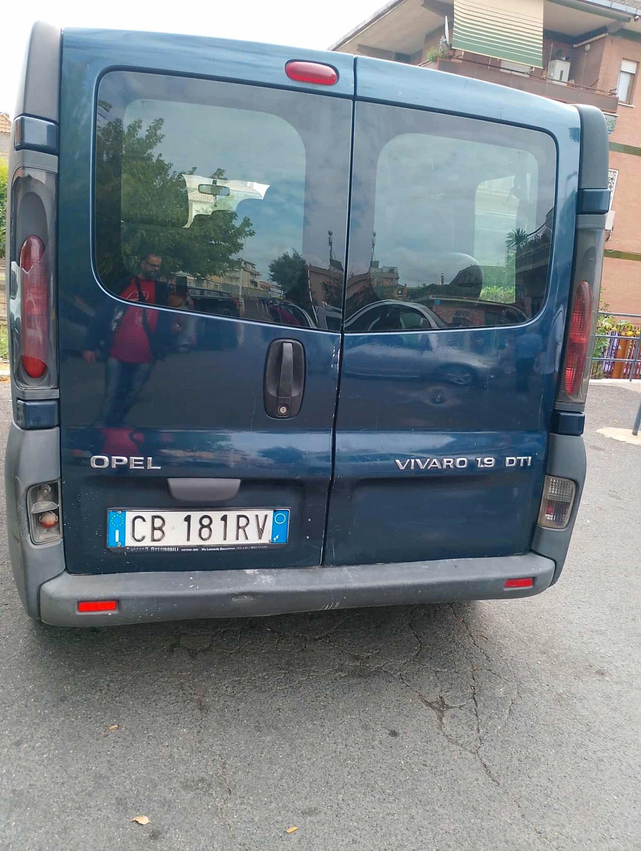 Opel Vivaro 27 1.9 DI PC-TN Combi