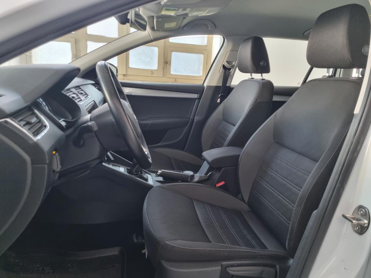 Skoda Octavia 1.4 TSI Wagon G-Tec TAGLIANDI UFF.