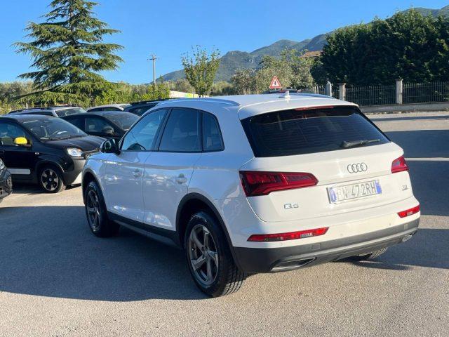 AUDI Q5 2.0 TDI quattro S tronic Business